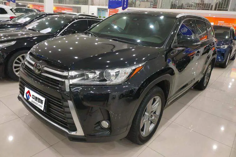 Highlander 2018 2.0T 4WD Premium Edition 7 Seaters National VI