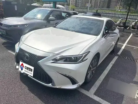Lexus ES 2021 200 Excellence Edition