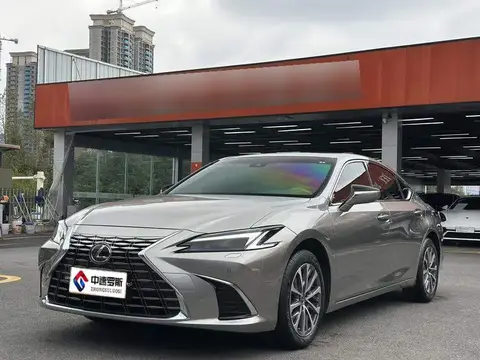 Lexus ES 2025 200 Premium Edition