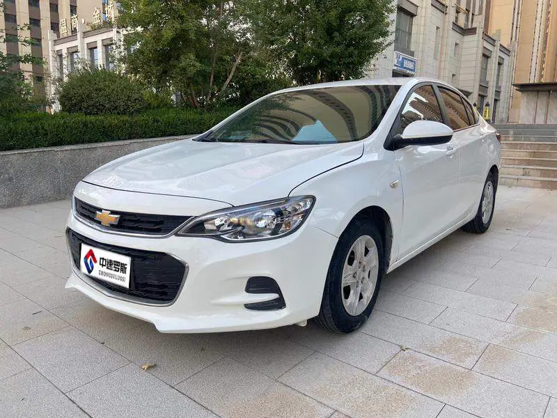 Cobalt 2019 320 Automatic Enjoyment Edition