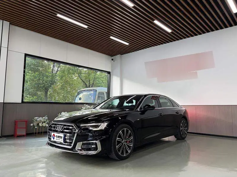 Audi A6L 2023 45 TFSI Selected Dynamic Edition