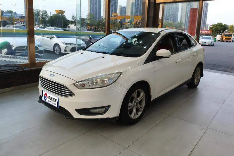 Fox 2017 Sedan 1.6L Automatic Comfort Smart Edition