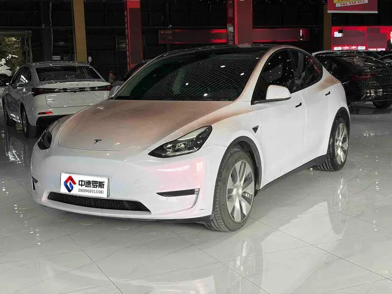 Модель Y 2022 rear-wheel drive version