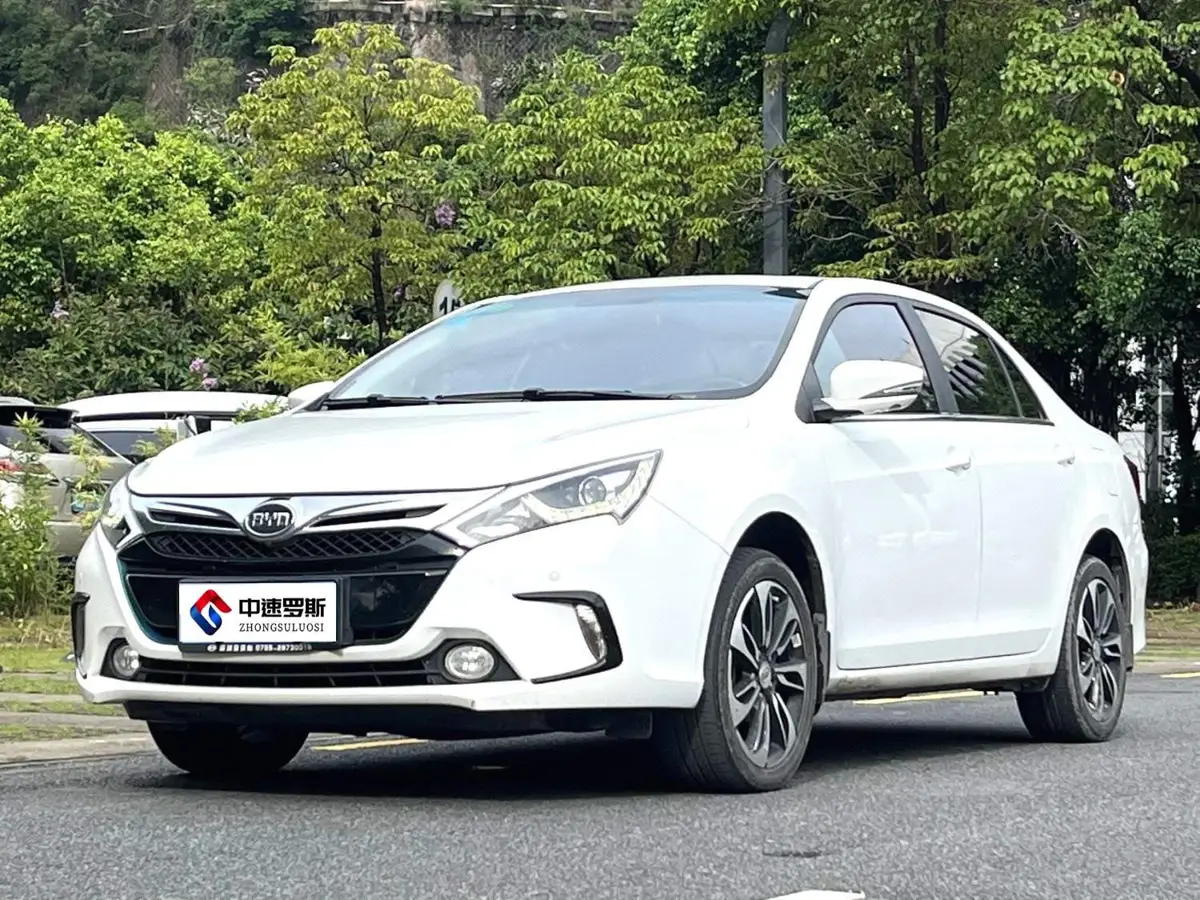 Qin New Energy 2015 1.5T Double Crown Flagship Plus Edition