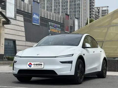 Model Y 2025 rear-wheel drive version