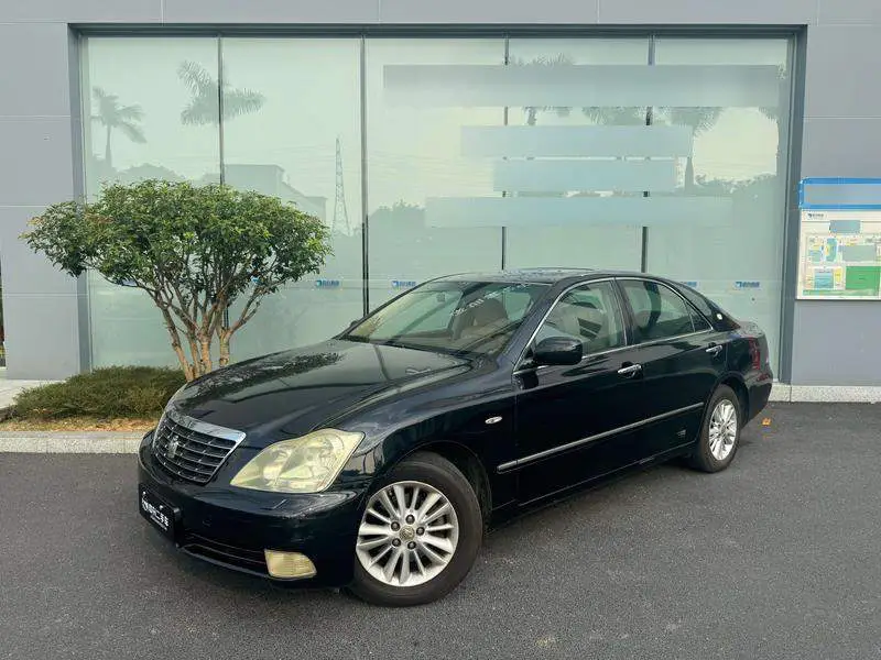 crown 2007 2.5L Royal Navigation Edition