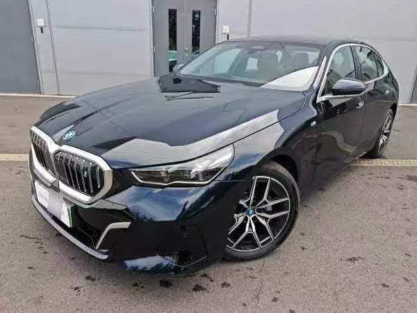 BMW i5 2025 eПривод 35L M Sport Package