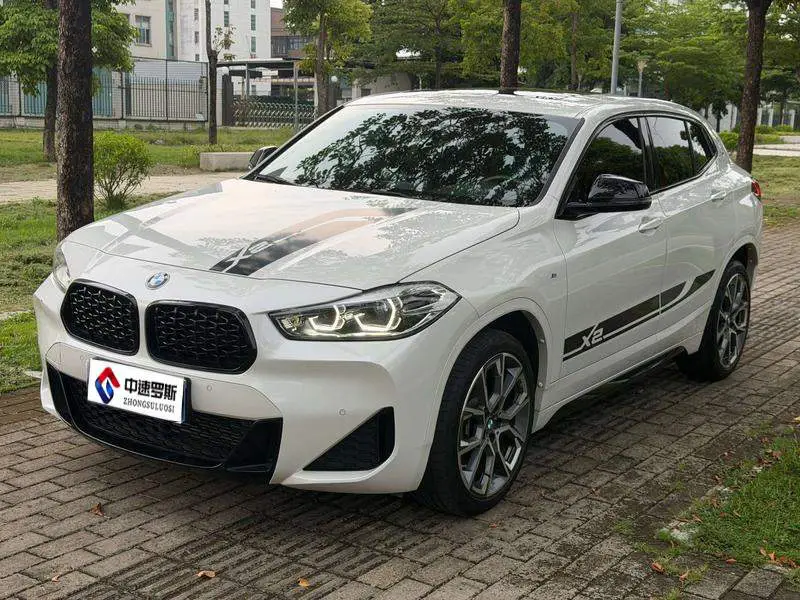 BMW X2 2022 sDrive25i Night Edition