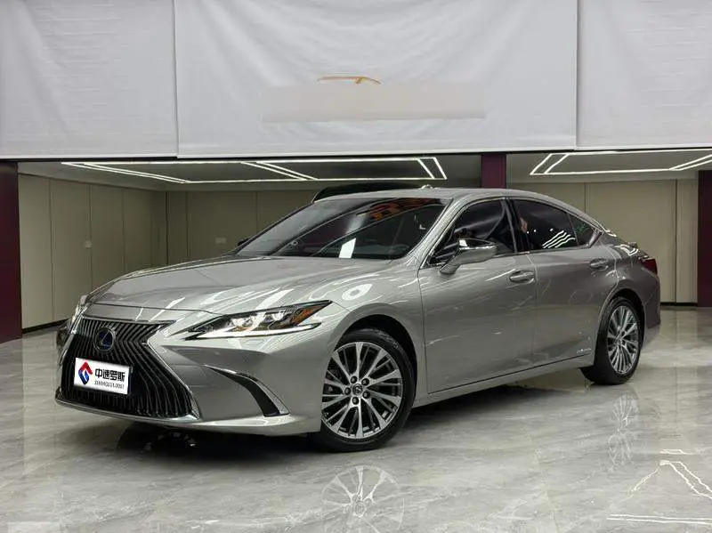 Lexus ES 2021 300h Premium Edition