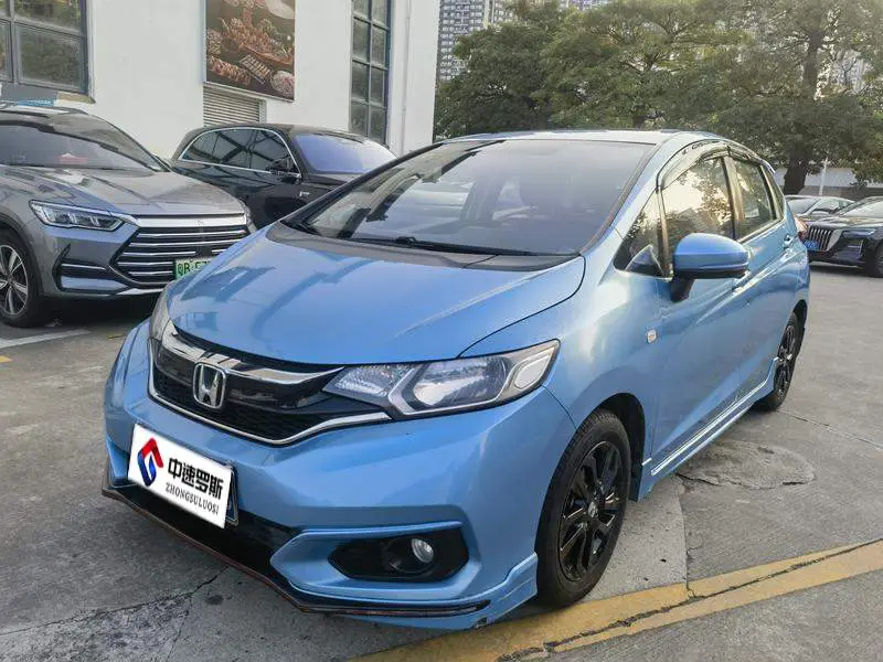 Fit 2018 1.5L CVT Trend Run+ Edition