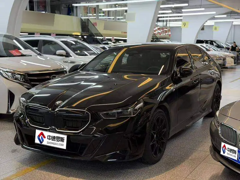 BMW 5 Series 2024 530Li Leading M Sport Package