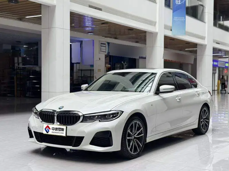 BMW 3 السلسلة 2021 facelifted 325Li M Sport Package