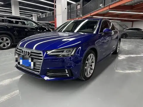 Audi A4L 2018 30th Anniversary รุ่น 40 TFSI Fashion รุ่น