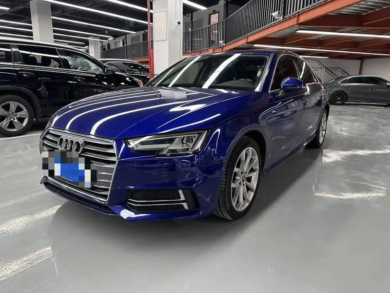 Audi A4L 2018 30th Anniversary الطراز 40 TFSI Fashion الطراز
