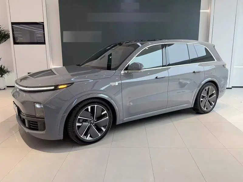 Ideal L8 2025 Ultra Smart New Edition