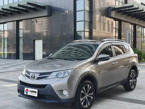 RAV4 Rongfang 2015 2.5L Automatic 4WD Deluxe Edition