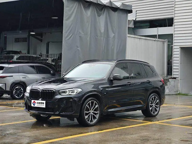 BMW X3 2023 xDrive30i Leading M Night Edition