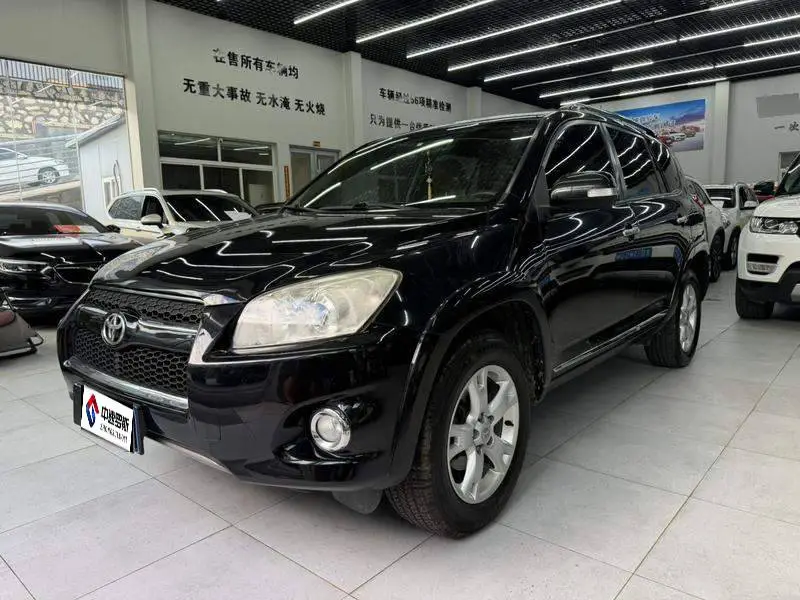 RAV4 Rongfang 2011 2.4L Automatic 4WD Navigation Edition