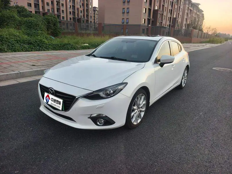 Mazda 3 Angkesaila 2014 Hatchback 2.0L Automatic Flagship รุ่น