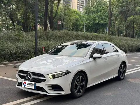 Mercedes-Benz A-Class 2022 A 200 L sports sedan fashion model