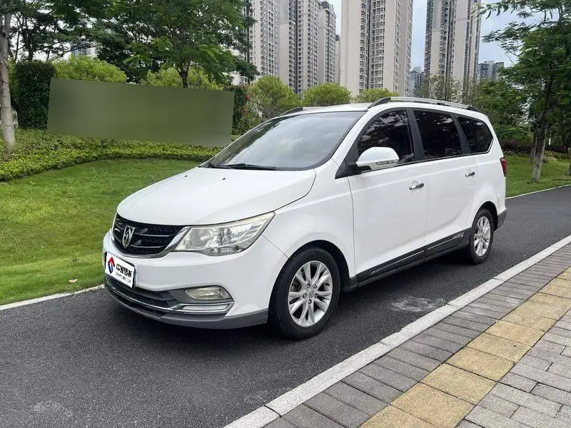 Baojun 730 2016 1.5T Manual Comfort 7 Seater