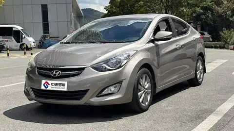 Elantra 2012 1.6L Manual Leading الطراز