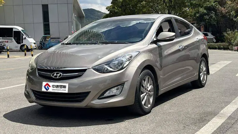 Elantra 2012 1.6L Manual Leading Model