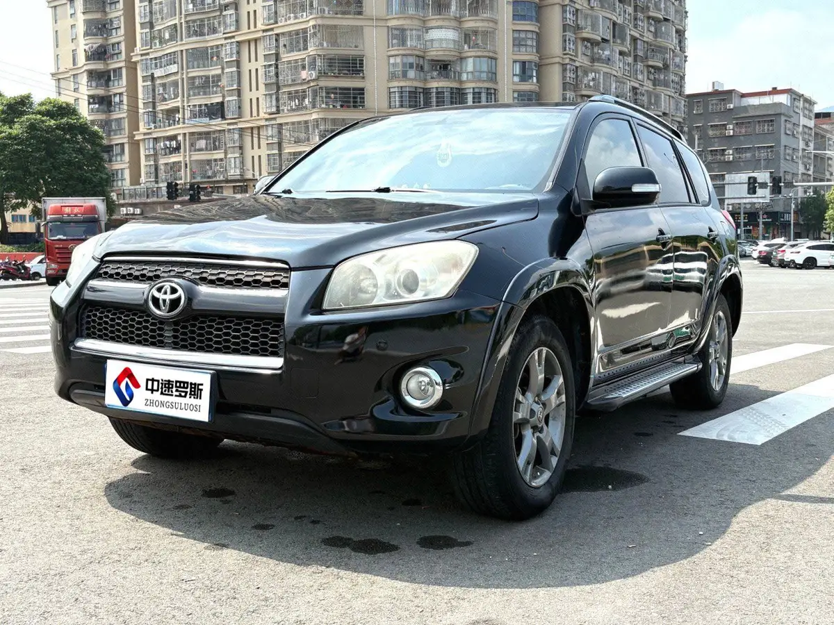 RAV4 Rongfang 2011 2.0L Automatic Luxury Edition