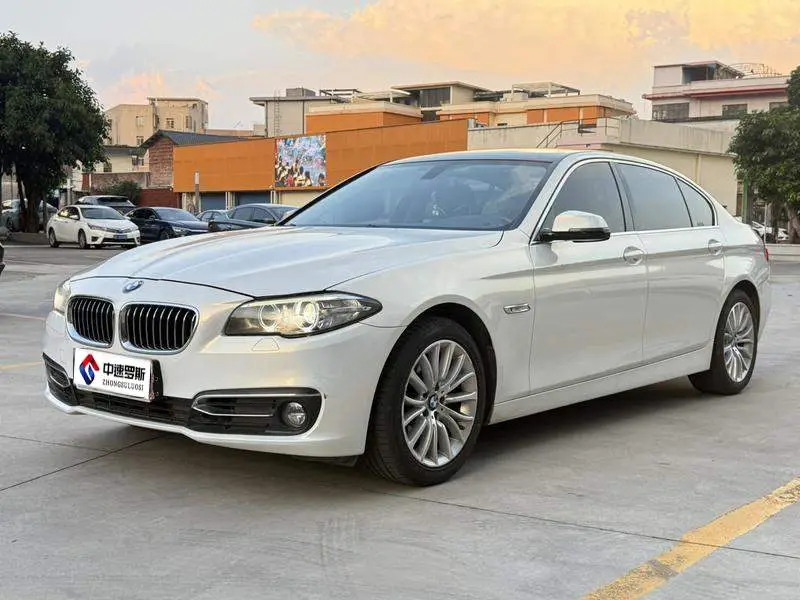 BMW 5 ซีรีส์ 2014 525Li Luxury Design Package