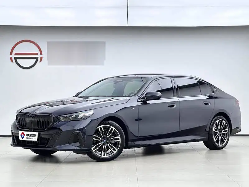 BMW 5 Series 2025 525Li M Sport Package