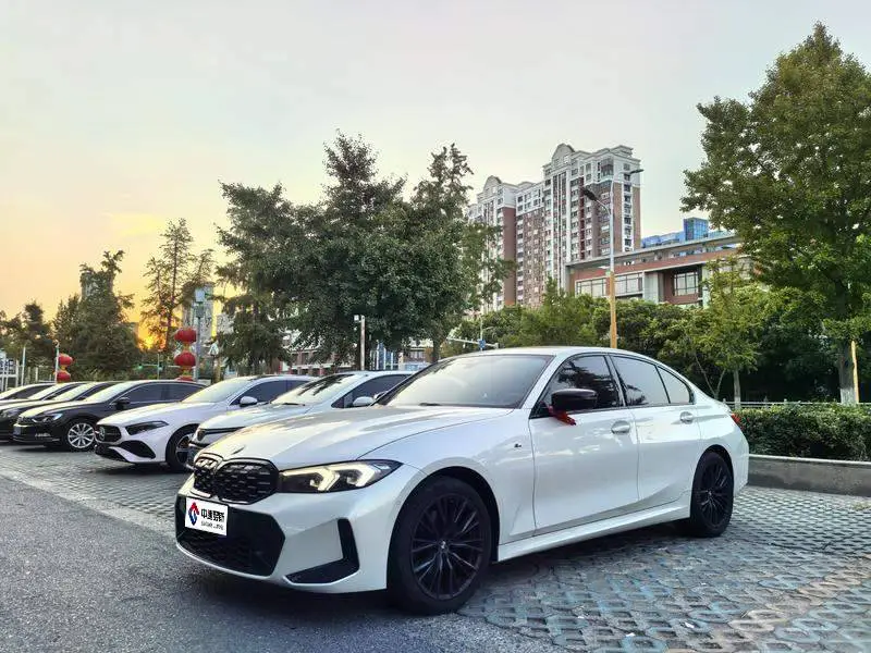 BMW 3 Series 2023 325i M Sport Night Edition