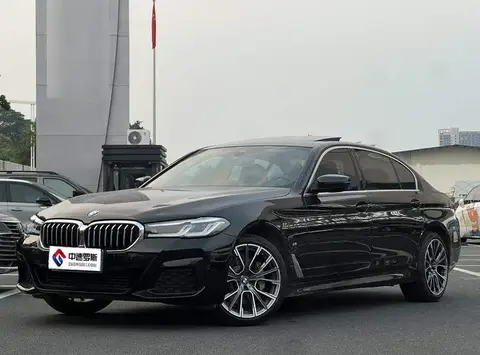 BMW 5 Série 2022 530Li Premium M Sport Package