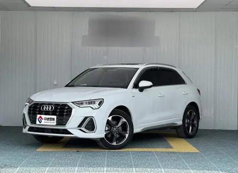 Audi Q3 2021 35 TFSI Stylish and Dynamic