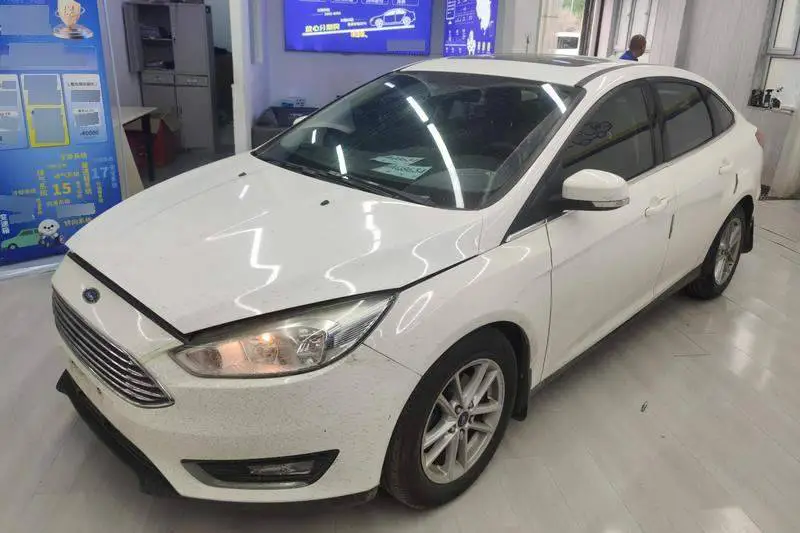 Fox 2017 EcoBoost 180 Automatic Elite Sedan