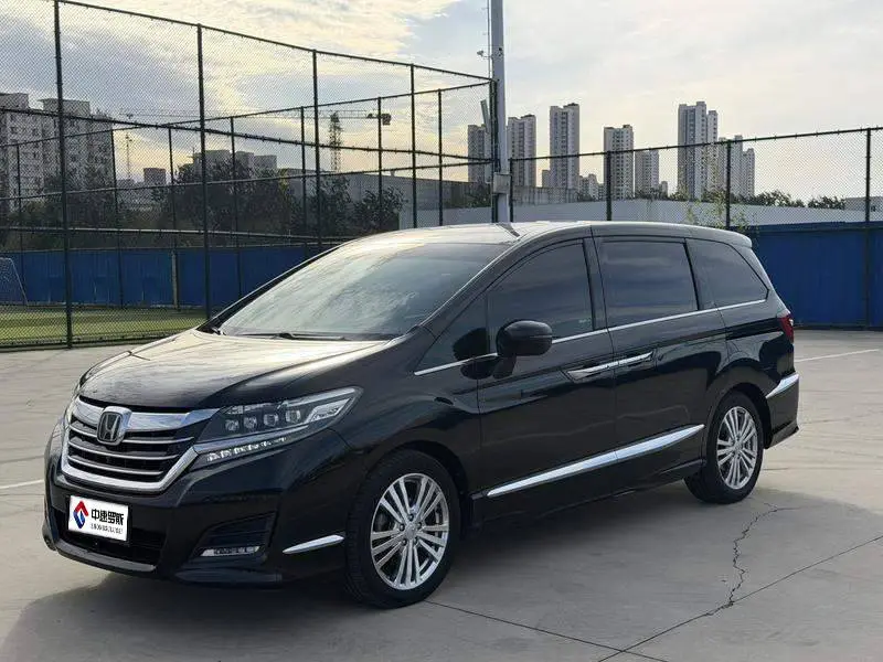 Elysion 2016 2.4L Supreme Edition