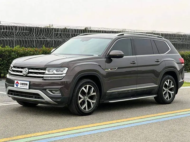 Touron 2017 380TSI 4WD Luxury Edition