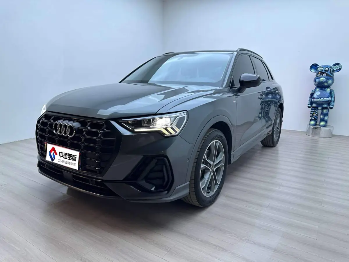 Audi Q3 2022 35 TFSI Stylish and Dynamic