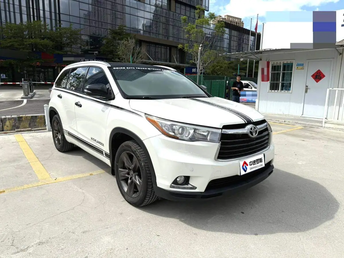 Highlander 2017 2.0T 4WD Luxury Navigation Edition 7 Seaters