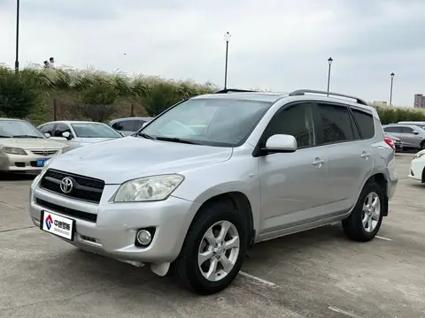 RAV4 Rongfang 2009 2.0L Automatic Luxury Navigation Edition