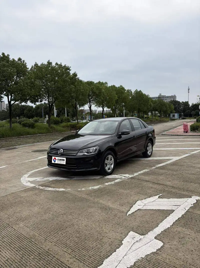 Bora 2014 1.6L Automatic Fashion Model