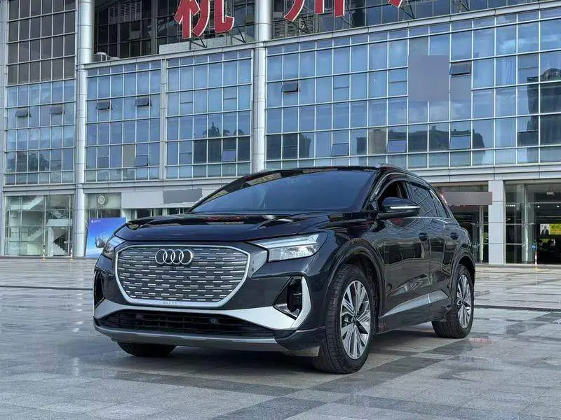 Audi Q4 e-tron 2024 40 e-tron Creative Edition