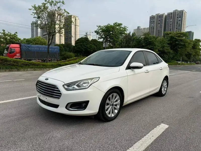 Furis 2017 1.5L Manual Comfort