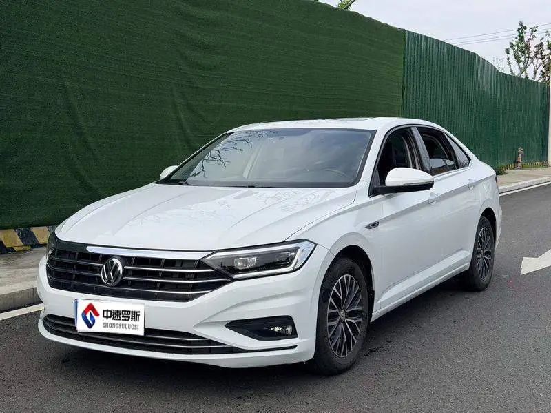Sagitar 2019 200TSI DSG Comfort National VI