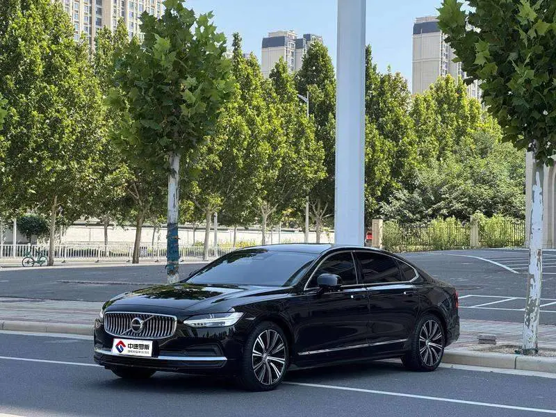 Volvo S90 2023 B5 Zhiyuan Deluxe Edition