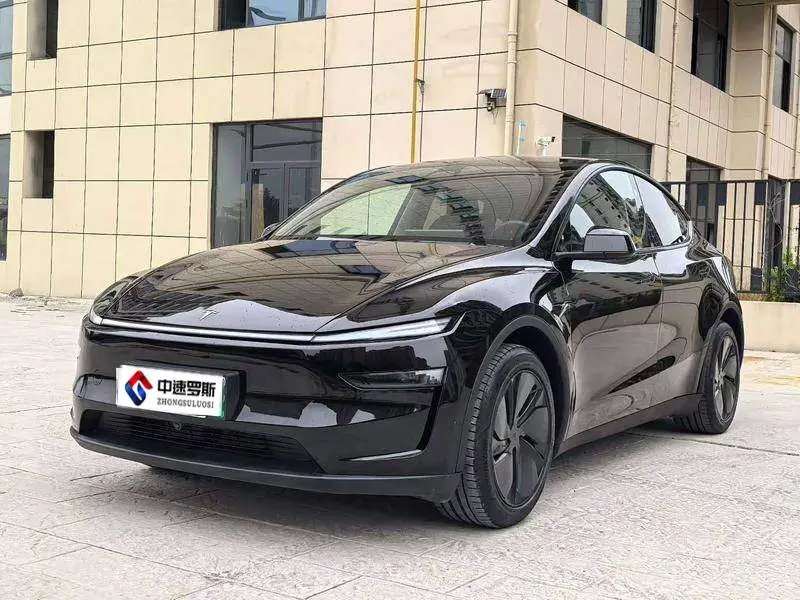 Model Y 2025 long-range all-wheel drive version