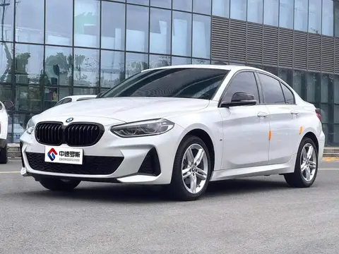 BMW 1 Series 2022 120i M Sport Night Edition