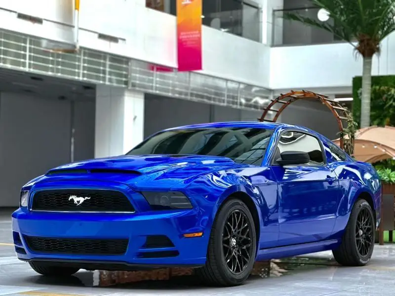 Mustang 2012 3.7L V6 Automatic Luxury Model