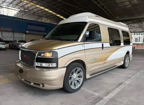 SAVANA 2011 6.0L Business Star 10 Seaters