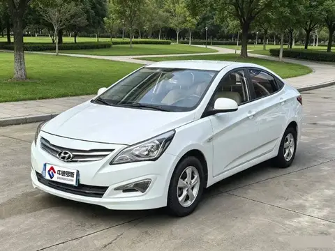 Rena 2014 1.4L Automatic Intelligent GLS