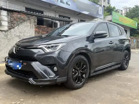 RAV4 Rongfang 2018 2.0L CVT 2WD Fashion X Edition
